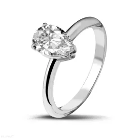 1.50 quilates anillo solitario en platino con diamante en forma de pera 